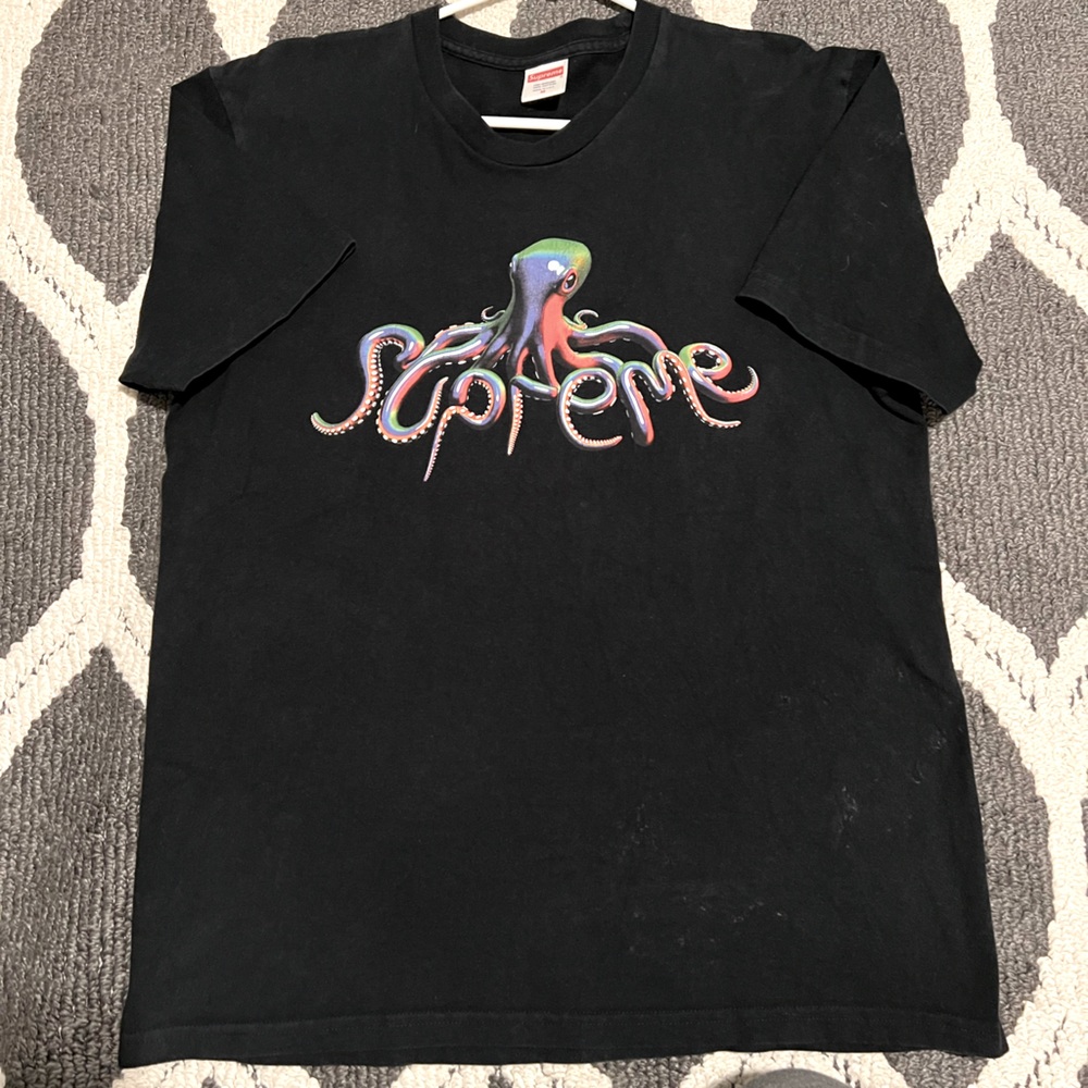 Supreme Tee